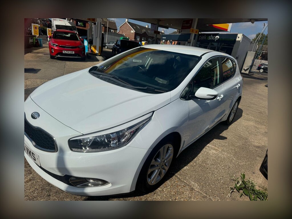 Kia Ceed 1.6 Crdi 2 Euro 5 White #4