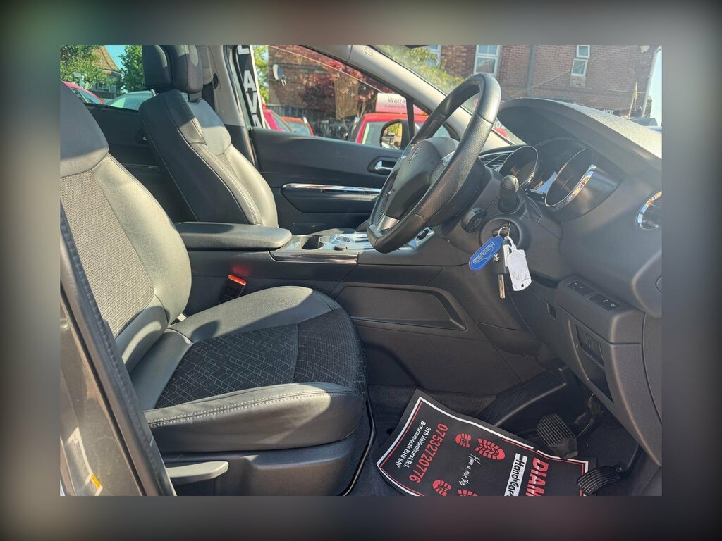 Peugeot 3008 1.6 Bluehdi Allure White #13