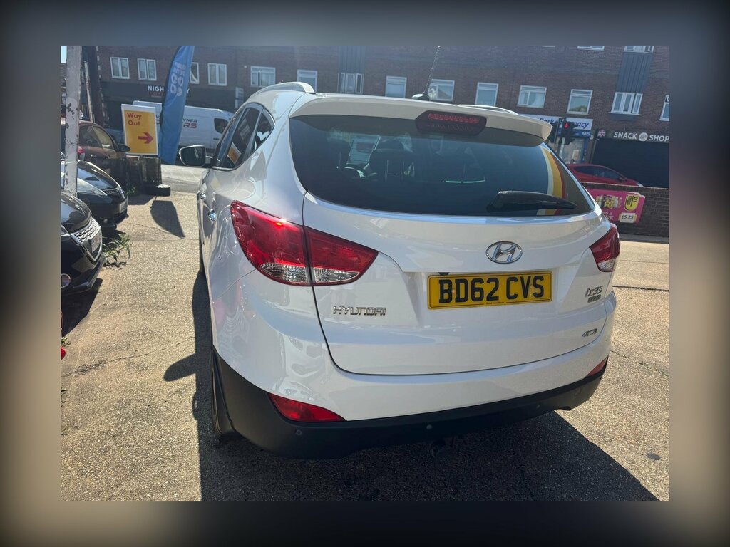 Hyundai Ix35 2.0 Crdi Premium 4Wd Euro 5 White #5