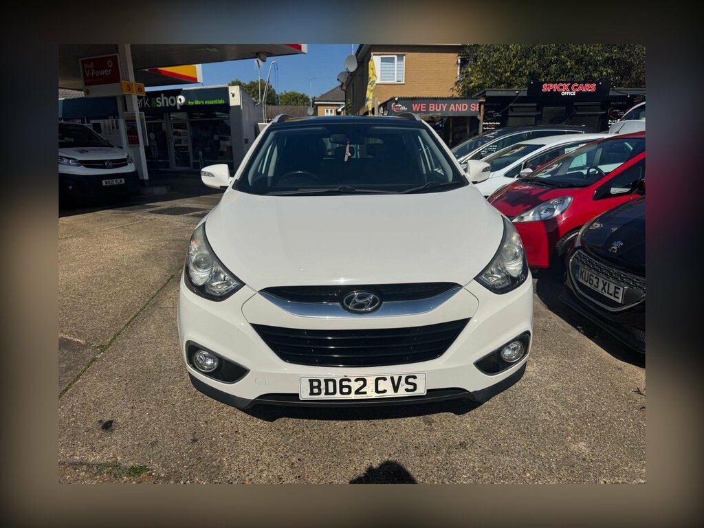 Hyundai Ix35 2.0 Crdi Premium 4Wd Euro 5 White #3