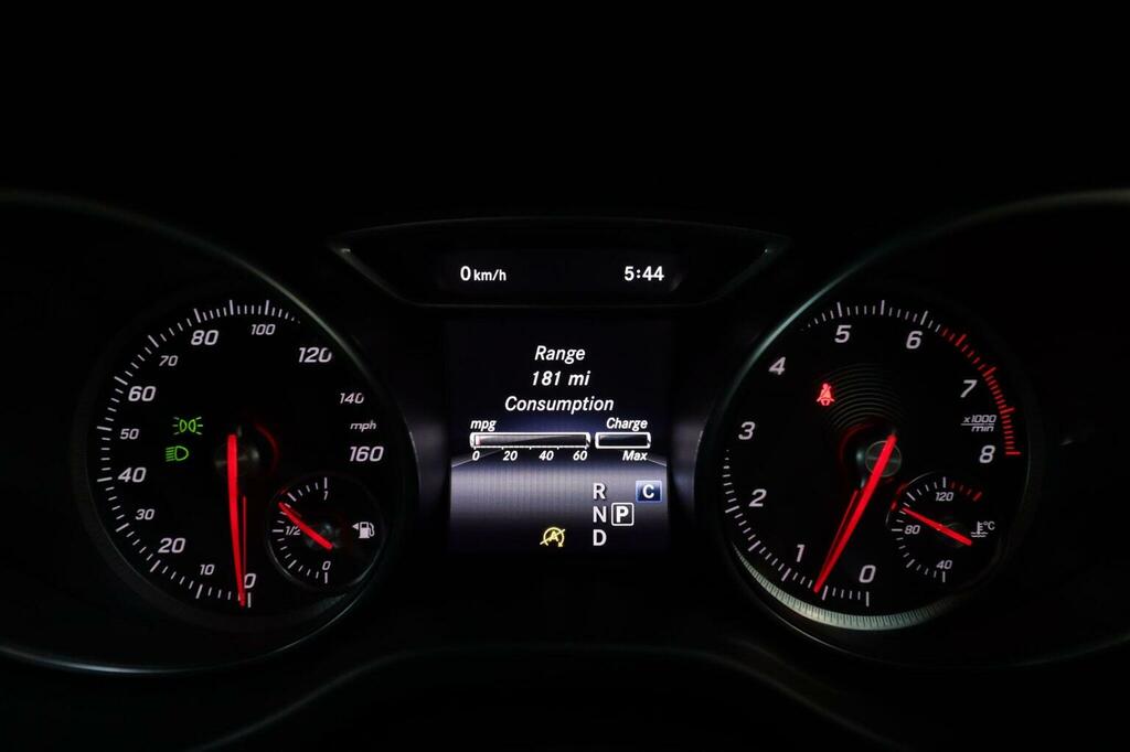 Mercedes-Benz CLA Class Cla 180 Amg Line Edition Grey #32