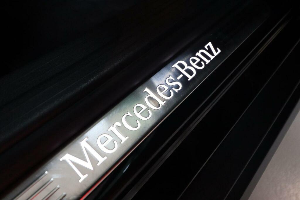 Mercedes-Benz GLA Class 1.6 Gla 200 Amg Line Exec Station Wagon Red #17