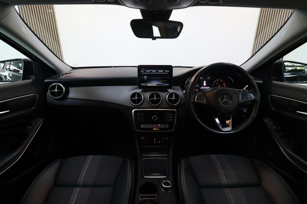 Mercedes-Benz GLA Class 1.6 Gla 200 Amg Line Exec Station Wagon Red #37