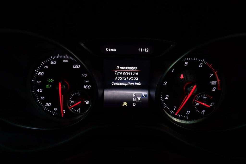 Mercedes-Benz GLA Class 1.6 Gla 200 Amg Line Exec Station Wagon Red #32