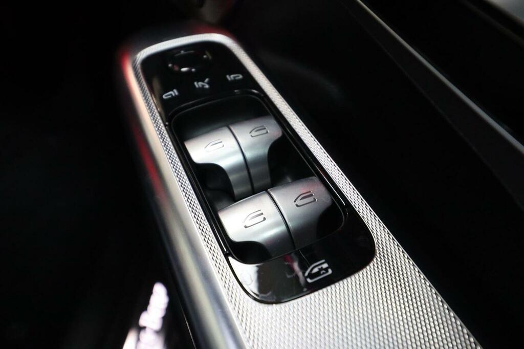 Mercedes-Benz EQE Eqe 300 Amg Line Premium 242 Bhp Silver #15