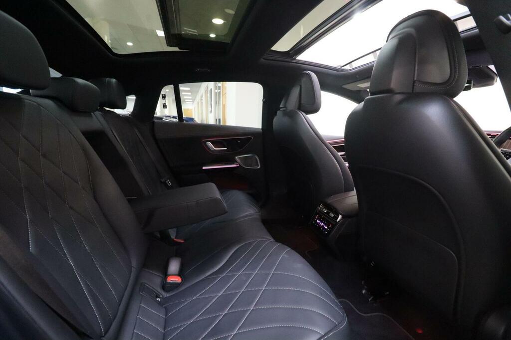 Mercedes-Benz EQE Eqe 300 Amg Line Premium 242 Bhp Silver #12