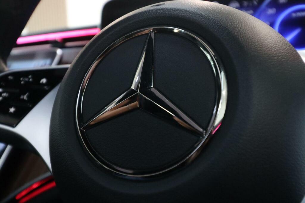 Mercedes-Benz EQE Eqe 300 Amg Line Premium 242 Bhp Silver #45