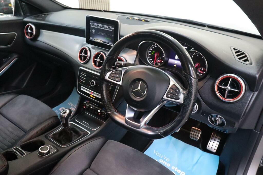 Mercedes-Benz CLA Class 2.1 Cla220d Amg Line Coupe 7G-dct Euro 6 Ss Blue #14
