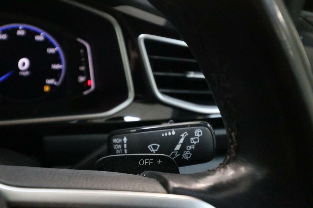 Volkswagen T-Roc Match 1.0 Tsi 110Ps Grey #42
