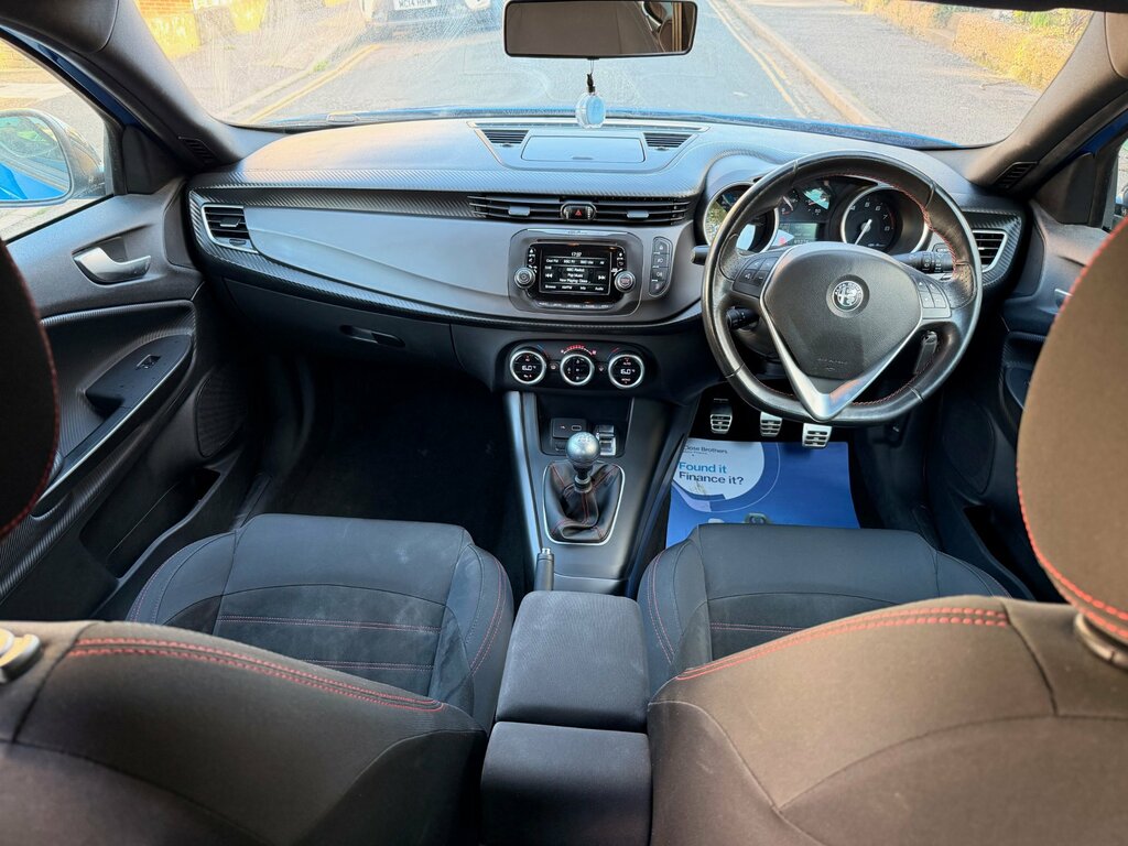 Alfa Romeo Giulietta 1.4 Tb Super Red #16