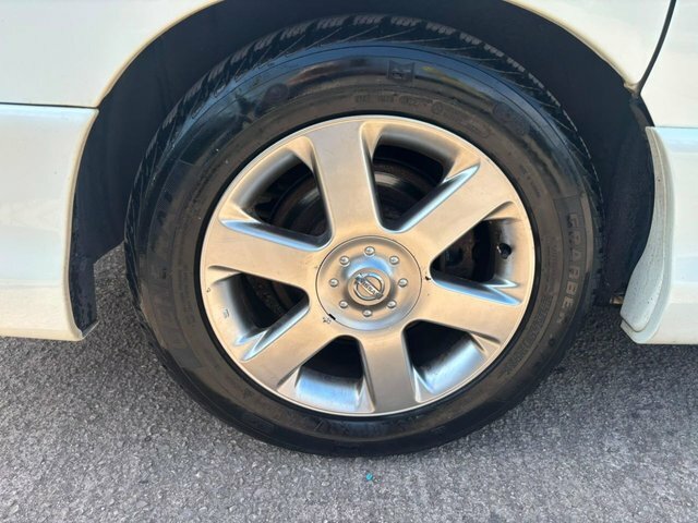 Nissan Elgrand Mpv White #6
