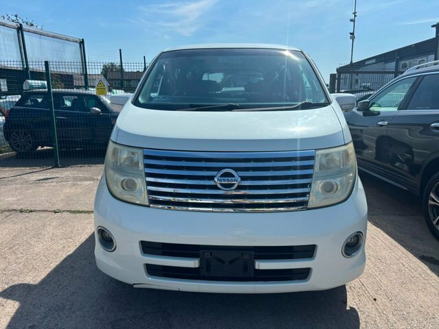 Nissan Elgrand Mpv White #2