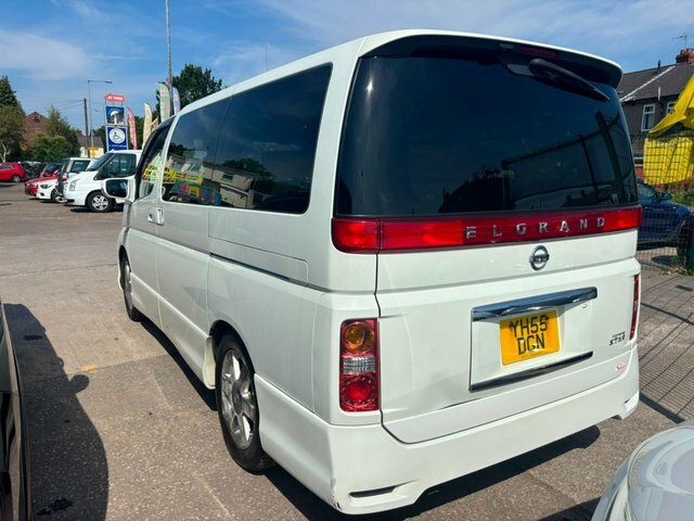Nissan Elgrand Mpv White #5