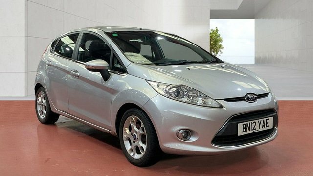 Ford Fiesta Zetec Hatchback Silver