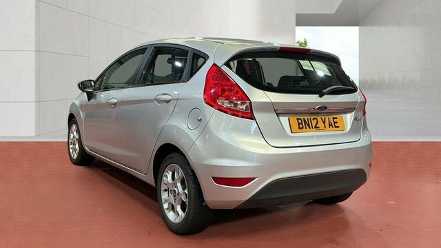 Ford Fiesta Zetec Hatchback Silver #3