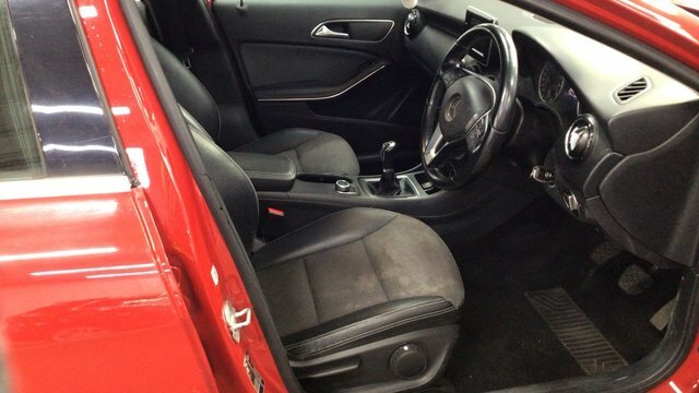 Mercedes-Benz A Class 1.4 A180 Cdi Blueefficiency Sport Black 2013  #11