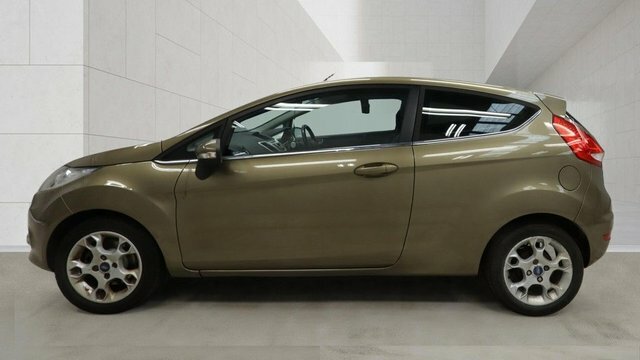 Ford Fiesta Zetec Hatchback Brown #6