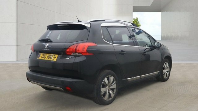 Peugeot e-2008 E-vti Puretech Allure Suv Black #4