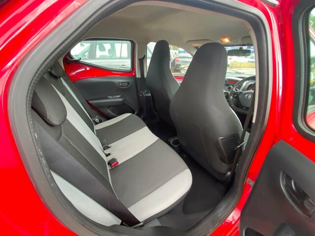 Toyota Aygo Vvt-i X-clusiv Black #10