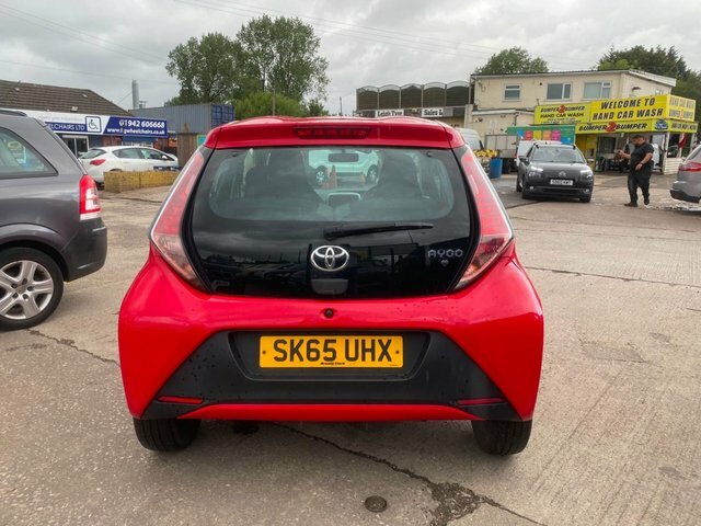 Toyota Aygo Vvt-i X-play Hatchback Red #5