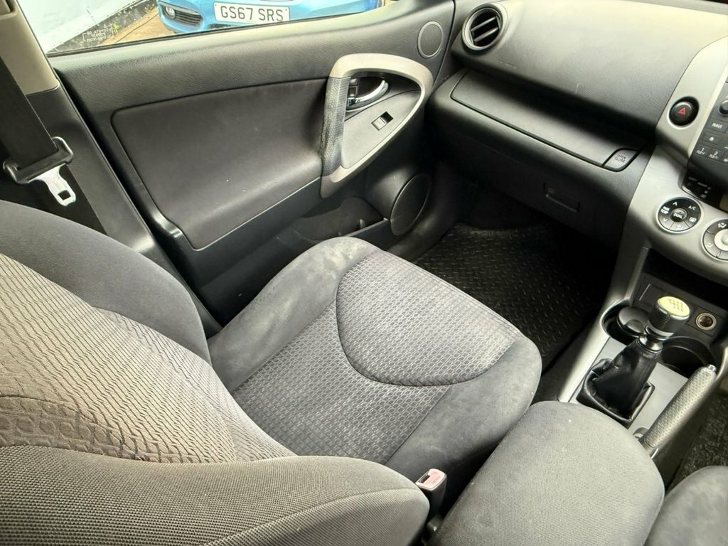 Toyota Rav 4 2.2 D-4d Xt-r 4Wd Blue #24