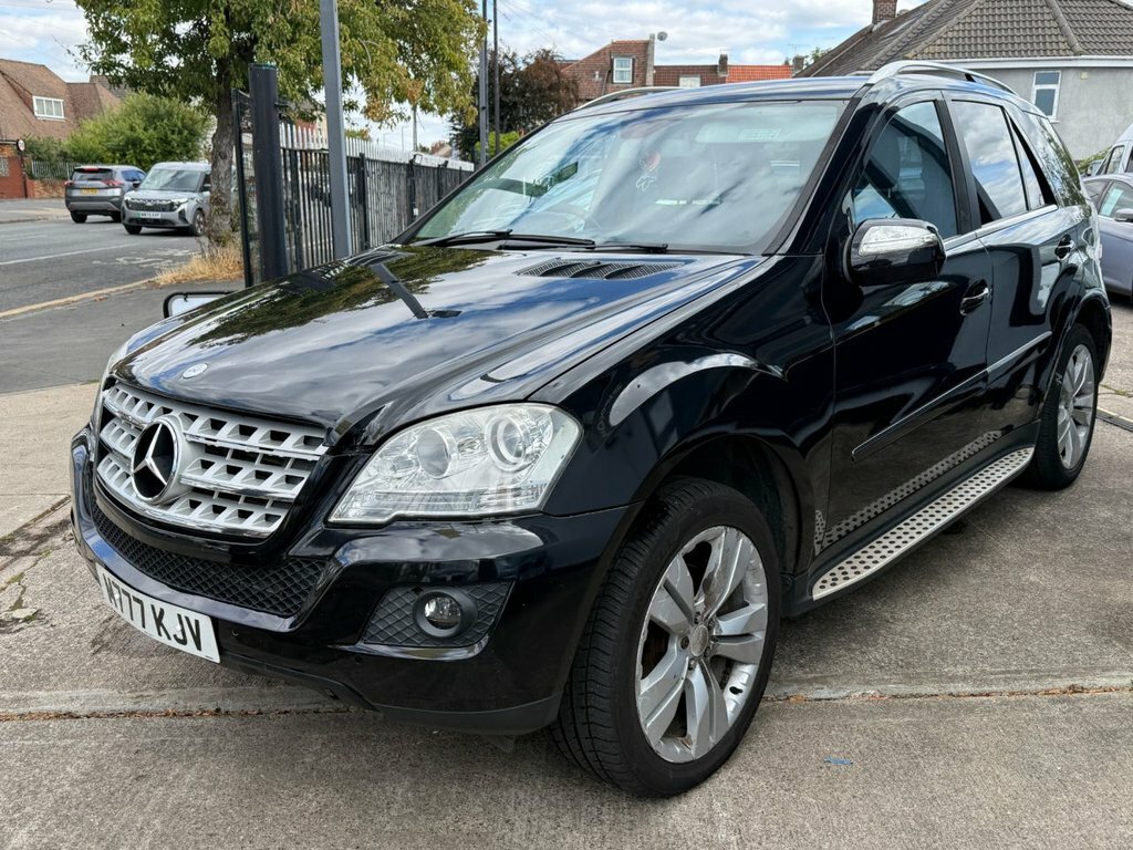 Mercedes-Benz M Class Ml280 Cdi Sport Suv Black #3