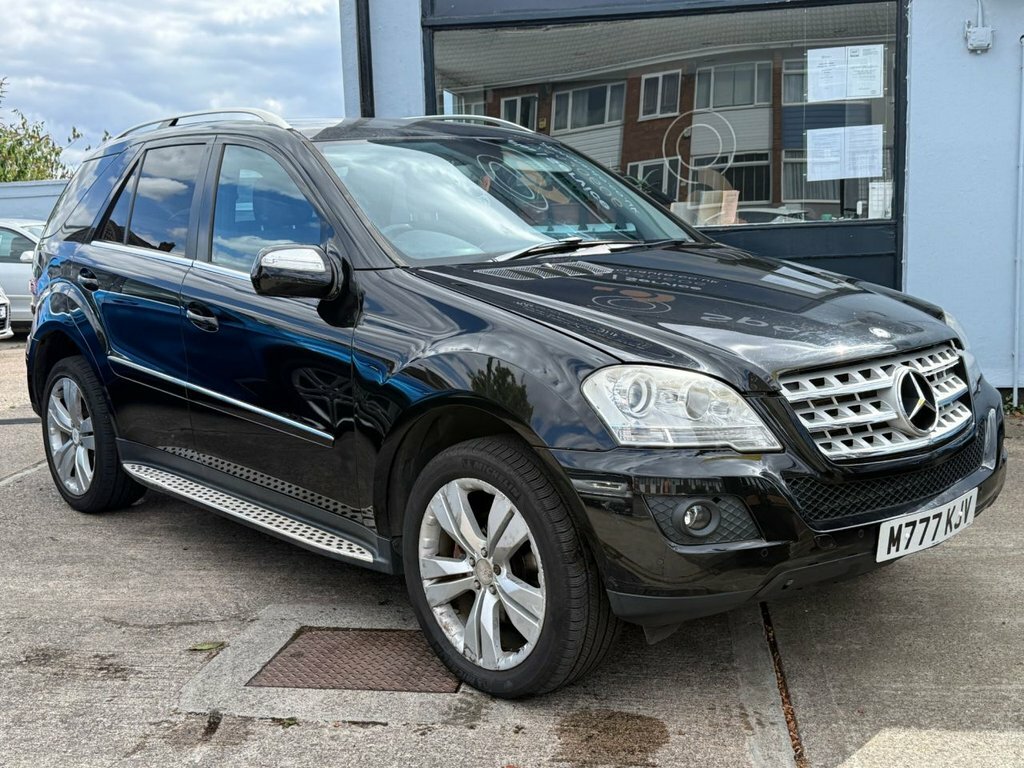 Mercedes-Benz M Class Ml280 Cdi Sport Suv Black #2