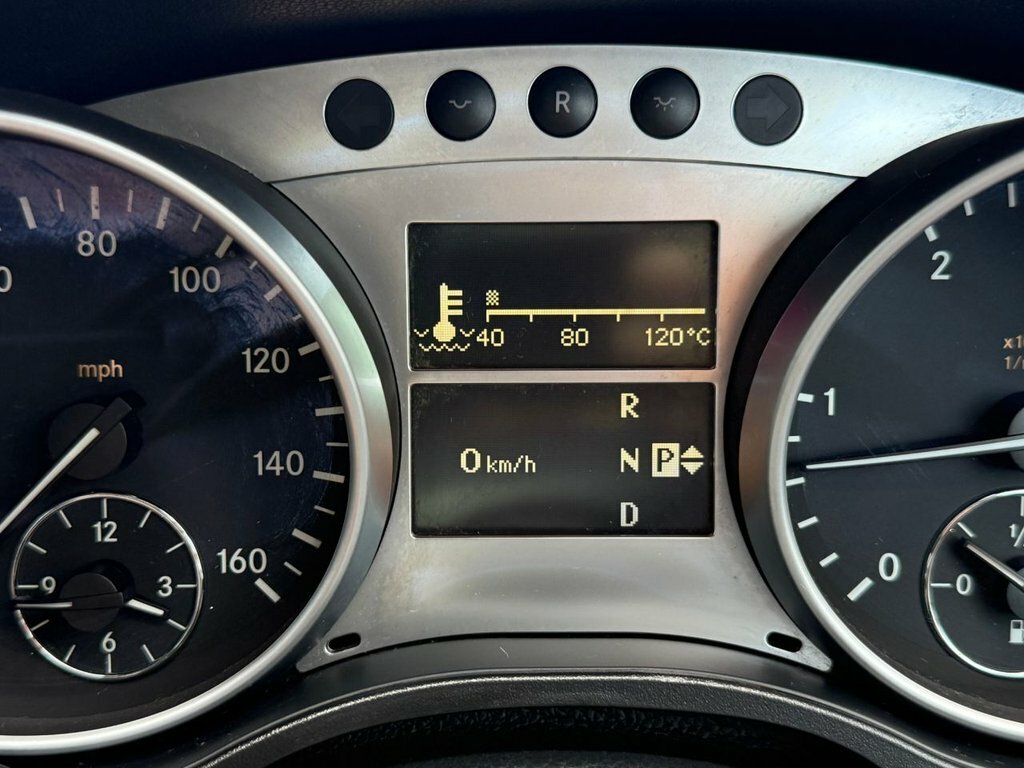 Mercedes-Benz M Class 3.0L Ml320 Cdi Sport 222 Bhp Black #48
