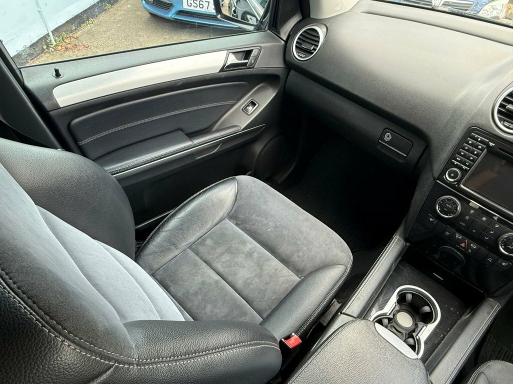 Mercedes-Benz M Class 3.0L Ml320 Cdi Sport 222 Bhp Black #24