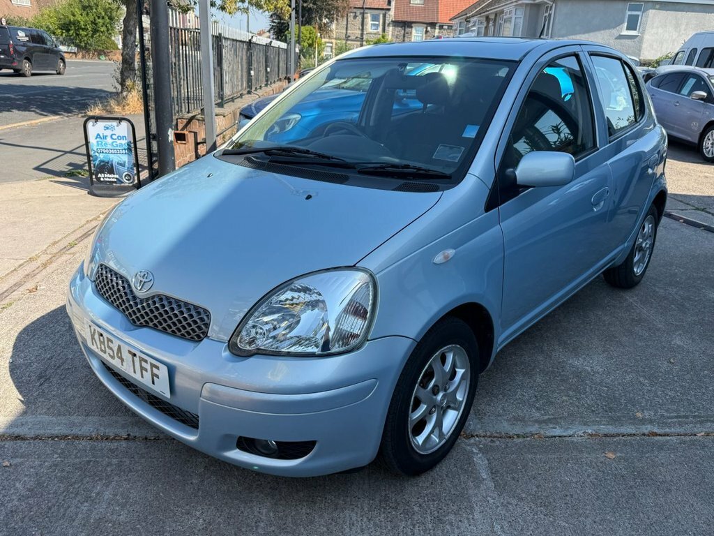 Toyota Yaris 1.3 Vvt-i Colour Collection 2005 Silver #2