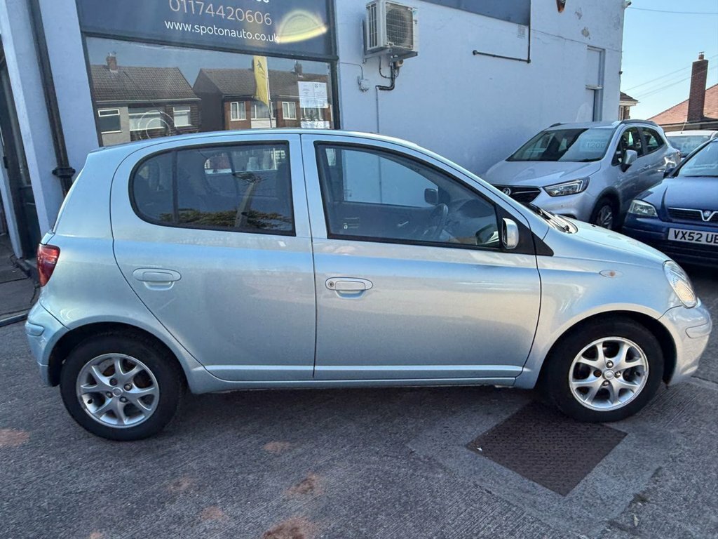 Toyota Yaris 1.3 Vvt-i Colour Collection 2005 Silver #7