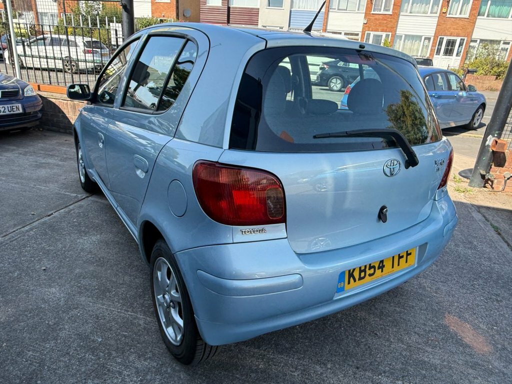 Toyota Yaris 1.3 Vvt-i Colour Collection 2005 Silver #4