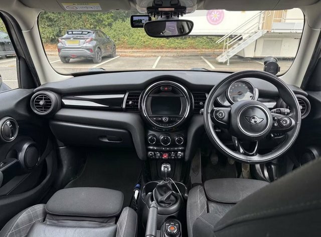 Mini Hatch 2018 1.5 Cooper D Hatchback Euro YK18OOV Grey #3
