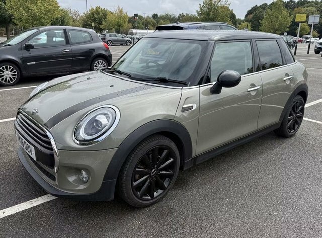Mini Hatch 2018 1.5 Cooper D Hatchback Euro YK18OOV Grey #4