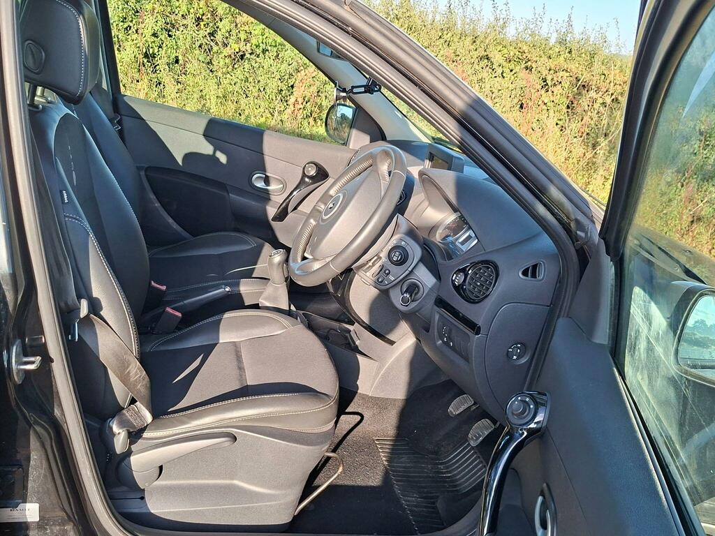 Renault Clio 1.2 Tce Dynamique Tomtom Euro 5 Black #6
