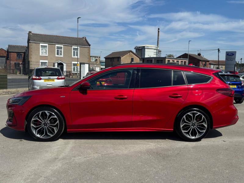 Ford Focus 1.0 Ecoboost Hybrid Mhev 155 St-line X Red #4