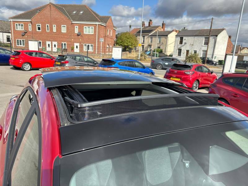 Ford Puma 1.0 Ecoboost Hybrid Mhev Titanium Dct - 2025 Red #2