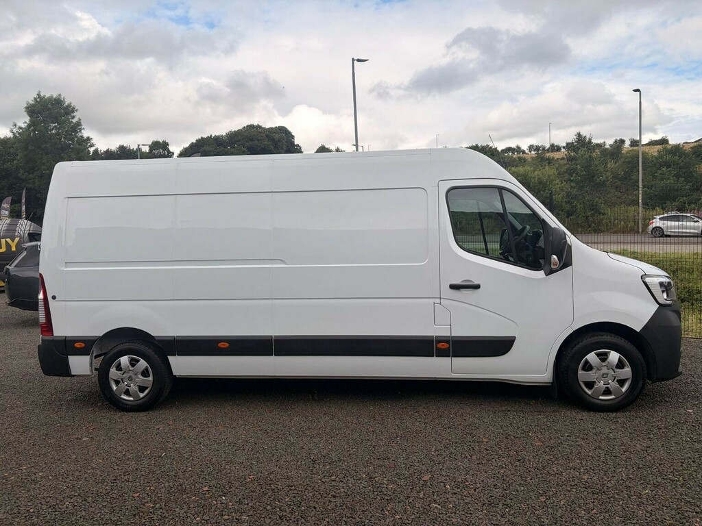 Renault Master Panel Van 2.3 Dci 35 Business Fwd Lwb Medium Roof MW21TXV White #3