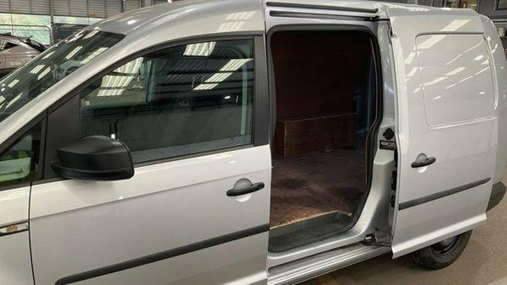 Volkswagen Caddy Maxi 2.0 Tdi C20 Trendline Lwb Euro 6 Ss 6Dr White #10