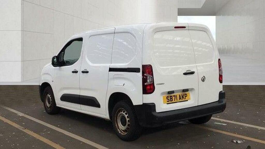 Vauxhall Combo Panel Van 1.5 Turbo D 2000 Dynamic L1 H1 Euro 6 SB71AKP White #3