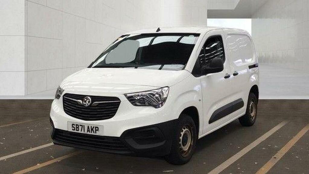 Vauxhall Combo Panel Van 1.5 Turbo D 2000 Dynamic L1 H1 Euro 6 SB71AKP White #2