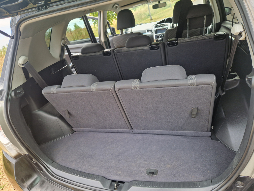 Toyota Verso D-4d Trend Mpv White #7