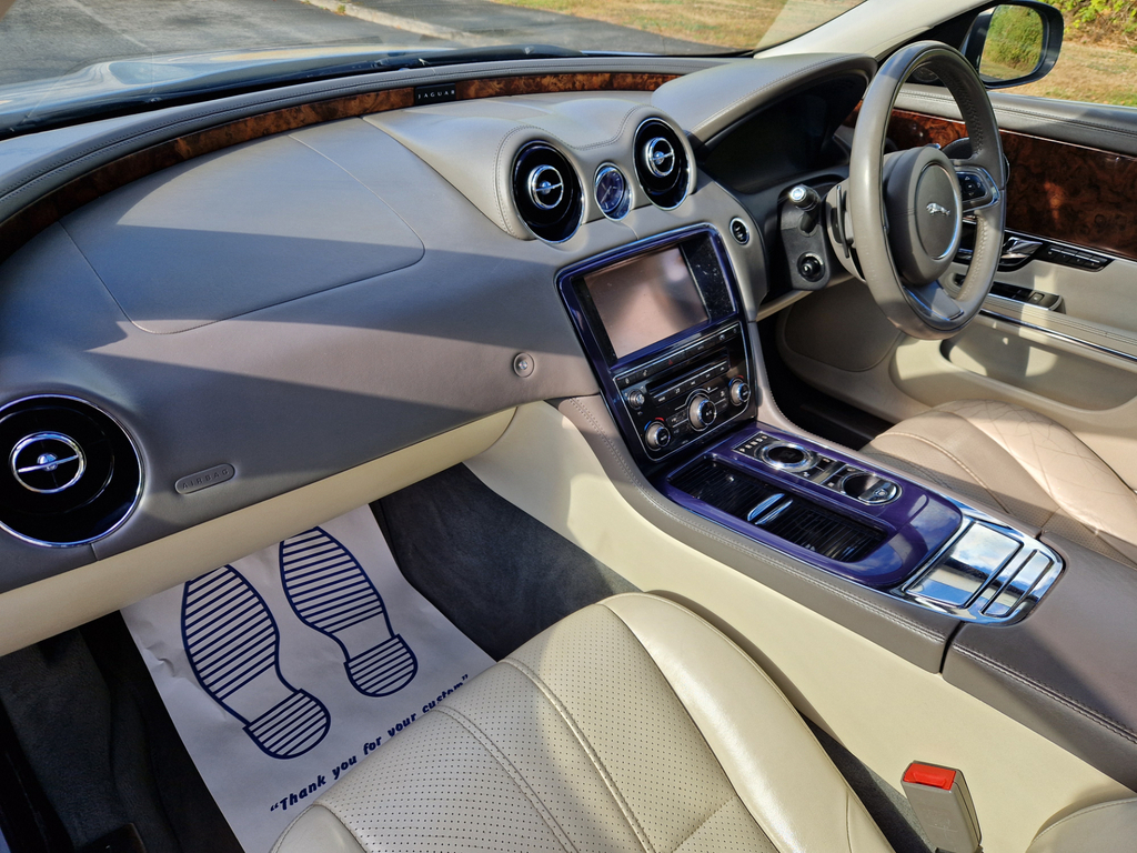 Jaguar XJ 3.0D V6 Premium Luxury Euro 5 Black #9