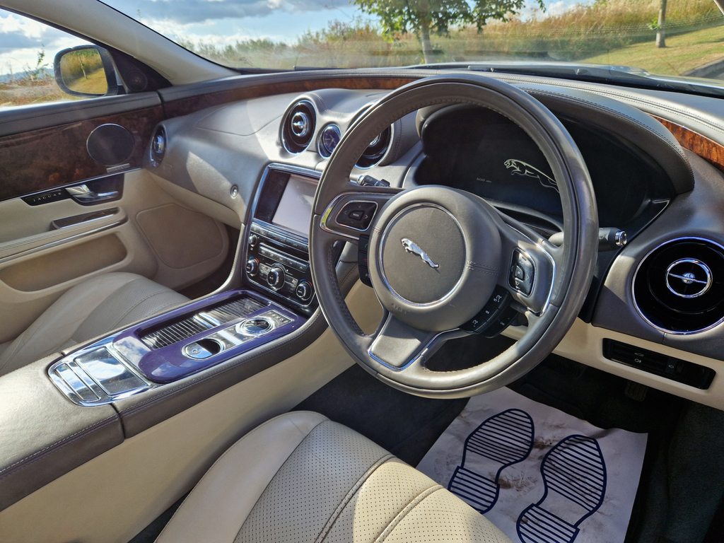 Jaguar XJ D V6 Premium Luxury #4