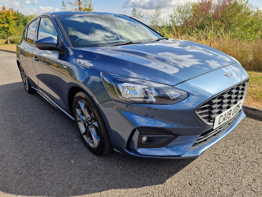 Ford Focus St-line CA19UDS