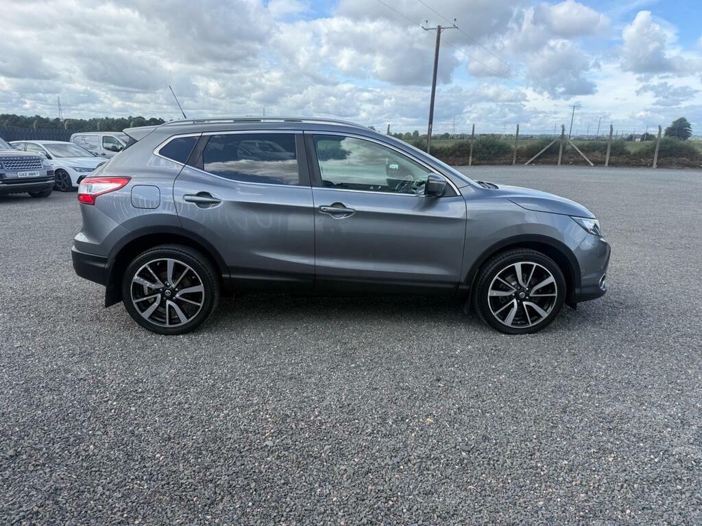 Nissan Qashqai 1.2 Acenta Premium Dig-t 113 Bhp Black #5