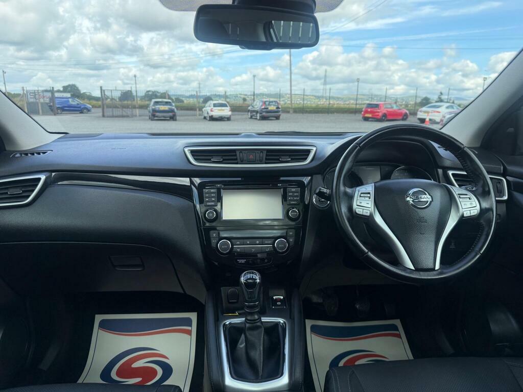 Nissan Qashqai 1.2 Acenta Premium Dig-t 113 Bhp Black #16