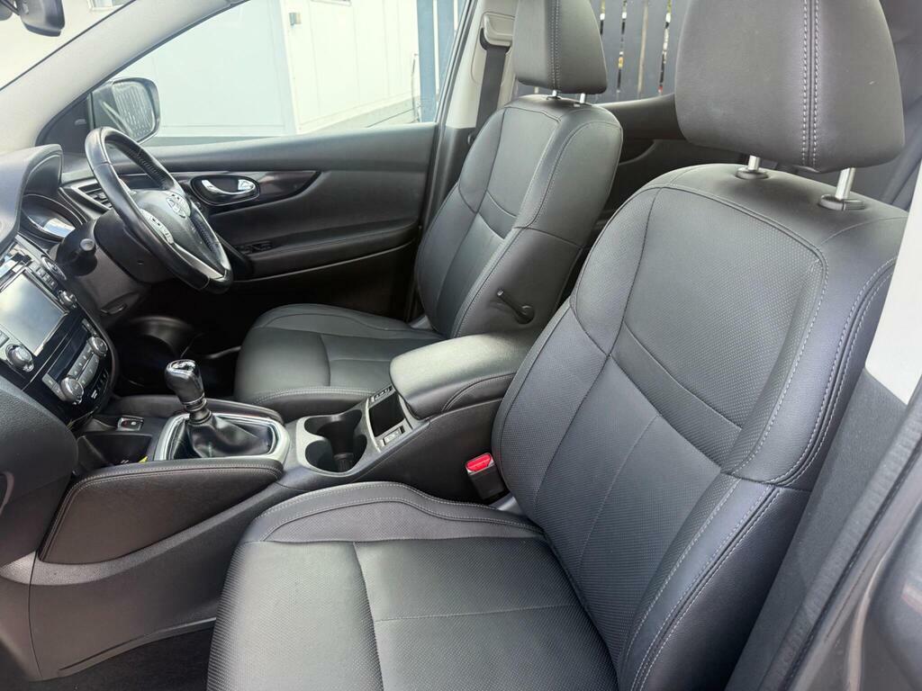 Nissan Qashqai 1.2 Acenta Premium Dig-t 113 Bhp Black #15