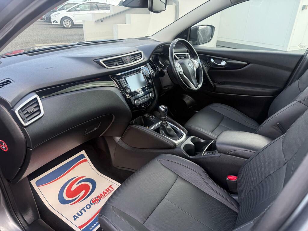 Nissan Qashqai 1.2 Acenta Premium Dig-t 113 Bhp Black #14