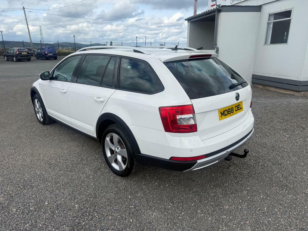 Skoda Octavia 2.0 Tdi Scout Dsg 4Wd Euro 6 S S White #4